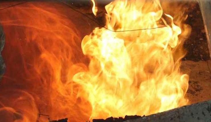 এবার বারিধারায় আগুন