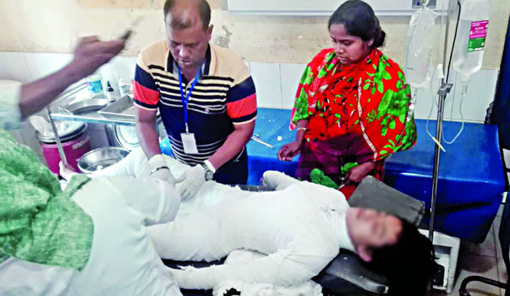 মেয়েটির অবস্থা ক্রিটিক্যাল: ডা. সামন্ত লাল