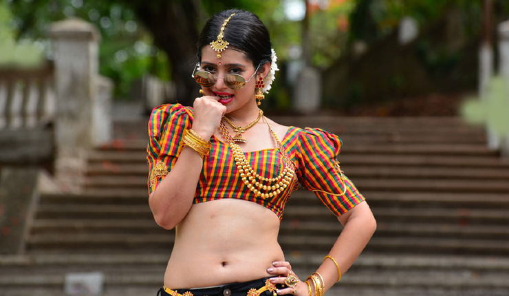 ভূতের খপ্পরে এণা!