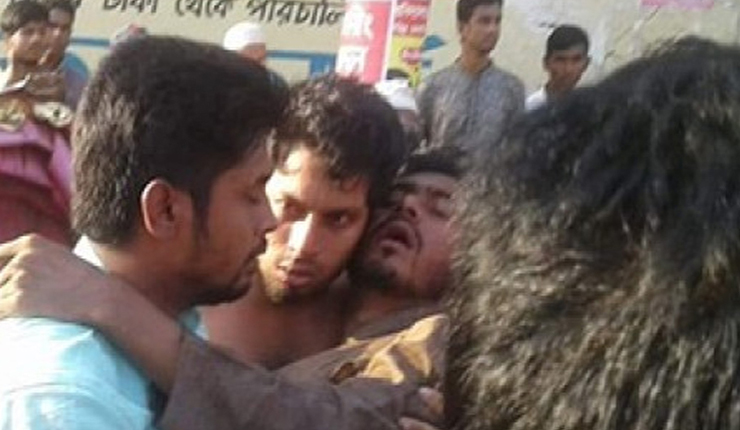 এবার হামলা বগুড়ায়, ভিপি নূর হাসপাতালে
