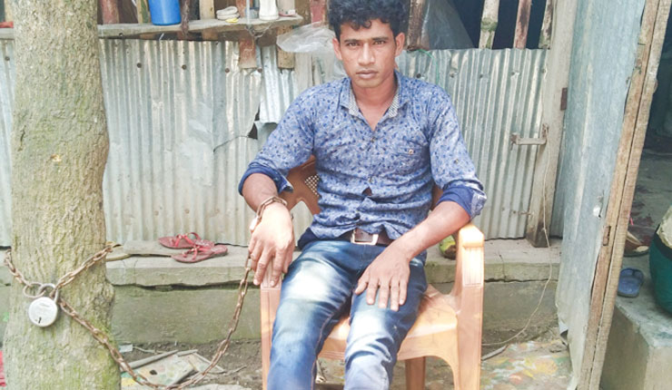 শ্বশুরবাড়িতে শিকলবন্দি জামাই