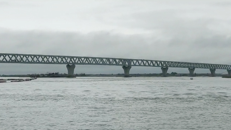 অপেক্ষায় পদ্মা সেতুর ১৭তম স্প্যান