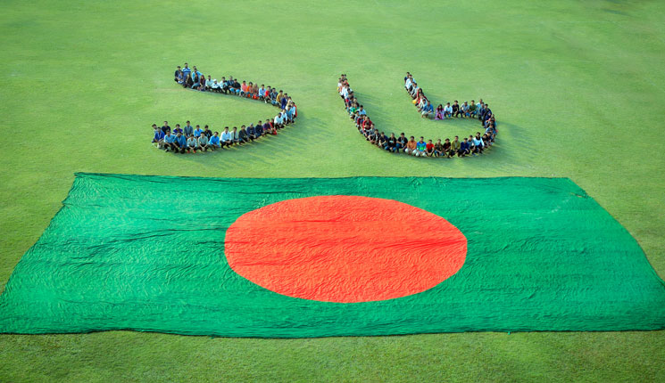 বিজয় দিবসে জাতীয় স্মৃতিসৌধে ড্যাফোডিল ইউনিভার্সিটি’র শ্রদ্ধা