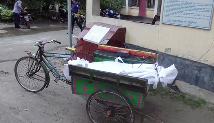 ভর্তির চার দিন পর মাদরাসার টয়লেটে শিশুর লাশ