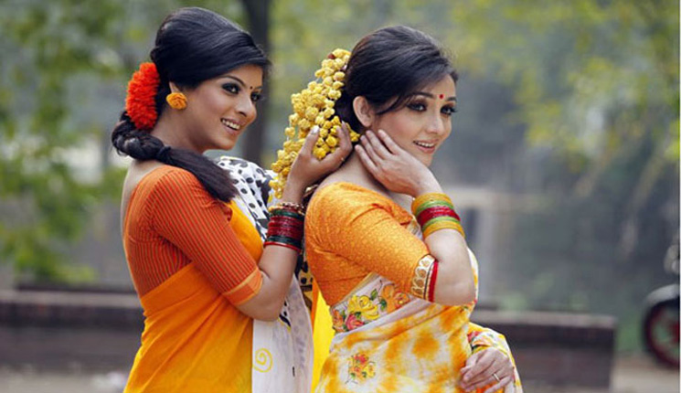 বসন্তের ফাল্গুনে নতুন ফ্যাশন