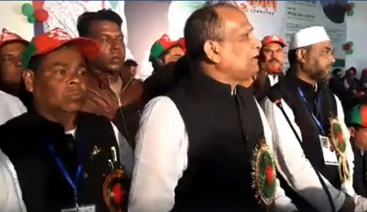 তাহেরপুর পৌর আ.লীগের ত্রি-বার্ষিক সম্মেলনে সংঘর্ষ, সময় টিভির ক্যামেরা ভাংচুর
