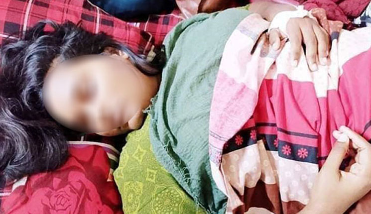 বিশ্ববিদ্যালয় ছাত্রীকে মুখ বেঁধে নির্যাতন 