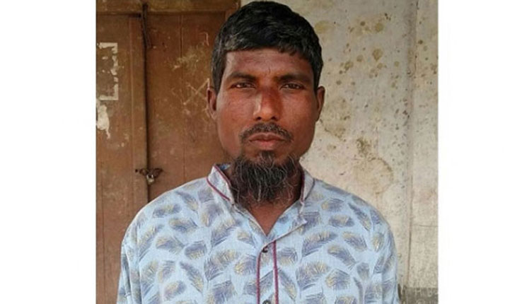 সরকারি খাতায় তিনি মৃত!