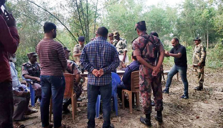 পিটিয়ে হত্যার ২৯ ঘণ্টা পর বাংলাদেশির লাশ ফেরত দিল বিএসএফ