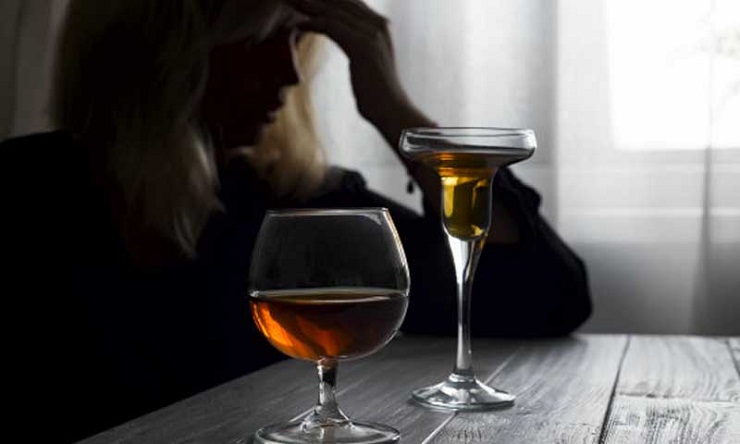 করোনা থেকে বাঁচতে মদপান, ইরানে ২৭ জনের মৃত্যু