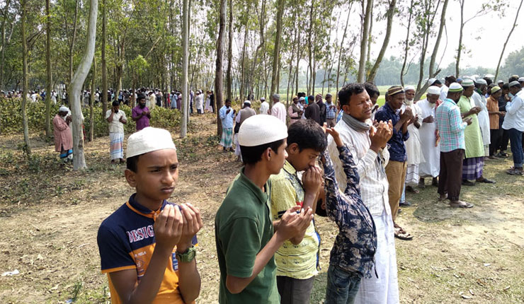 বউভাতের বদলে জানাজায় অংশ নিল এলাকাবাসী