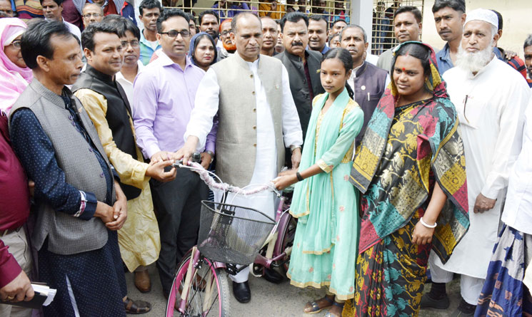 সকলের শিক্ষার অধিকার নিশ্চিত করেছে আ’লীগ সরকার: এনামুল হক
