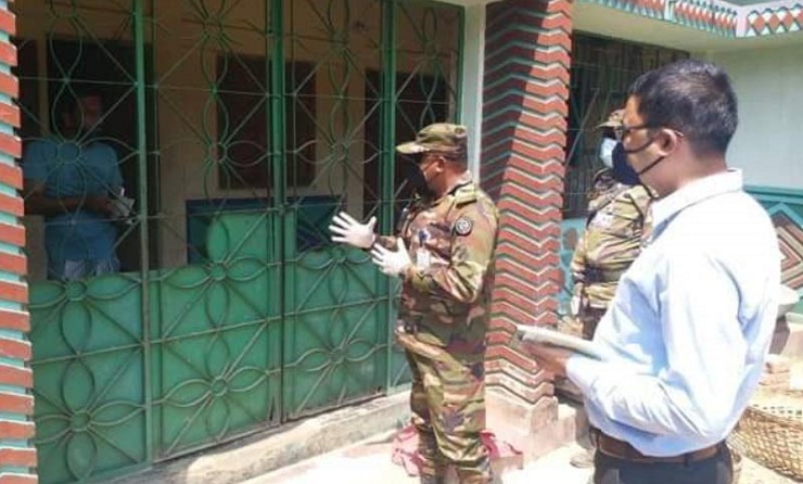 প্রবাসীর বাড়ি বাড়ি সেনাবাহিনী