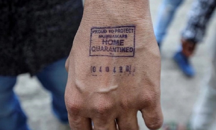 কোয়ারেন্টিন থেকে বেরিয়ে কামড়ে দিল নগ্ন যুবক, বৃদ্ধার মৃত্যু!