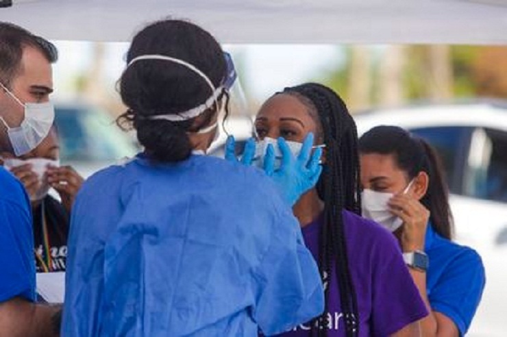 করোনার লক্ষণ নিয়ে হাসপাতালে মার্কিনিদের ঢল