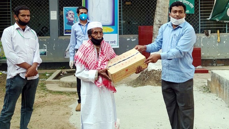 ভয়ে হাতজোড় করে ক্ষমা চাওয়া সেই বৃদ্ধ পাচ্ছেন পাকা বাড়ি