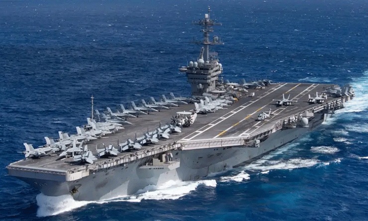 করোনা: বিশ্ব কাঁপানো মার্কিন রণতরী থেকে বাঁচার আকুতি