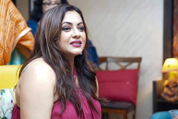 আমাকে ‘কুকুরের বাচ্চা’ বললে খুশি হব: শ্রীলেখা