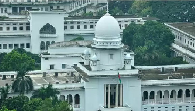 সীমিত পরিসরে ঢাকার আদালত খোলা রাখতে প্রধান বিচারপতিকে চিঠি