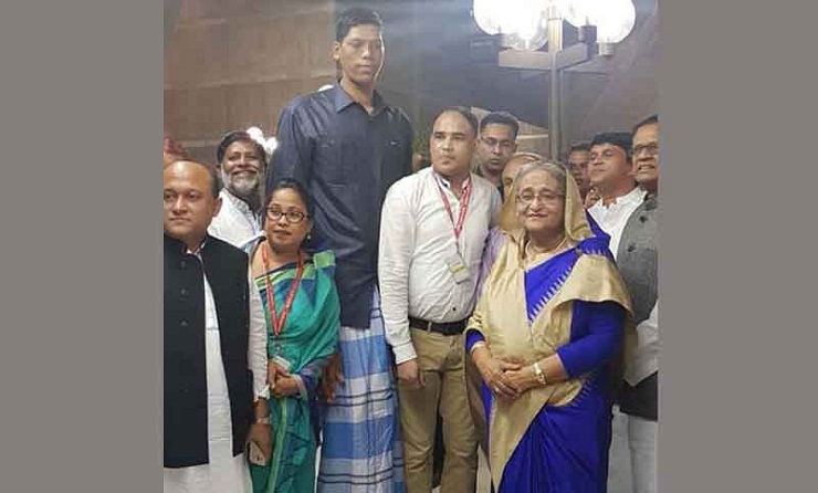বিশ্বের 'দীর্ঘ মানব' কক্সবাজারের জিন্নাত আর নেই