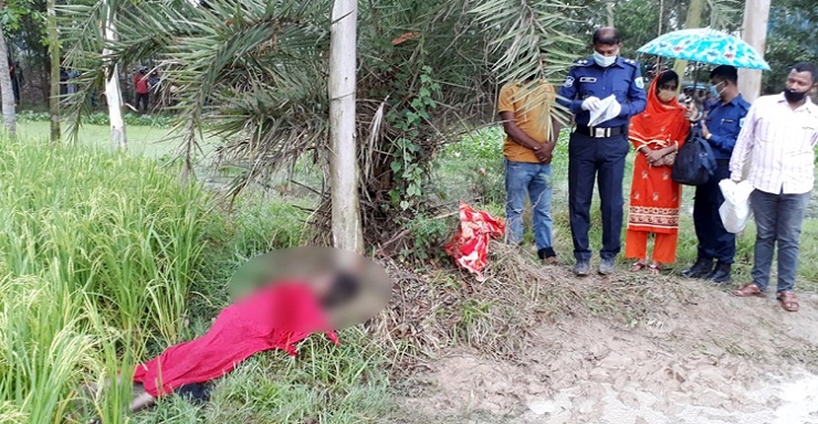 ধানক্ষেতে নগ্ন অবস্থায় মিলল দুই সন্তানের মায়ের লাশ