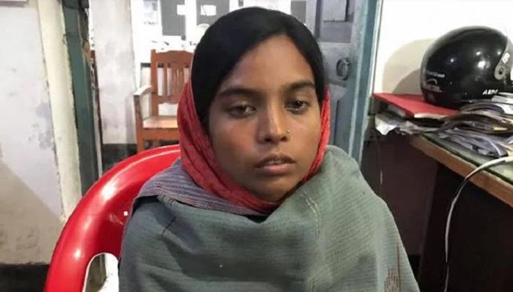 নিজের শিশু পুত্রকে মুখে টেপ লাগিয়ে, জবাই করে খুন করলো মা