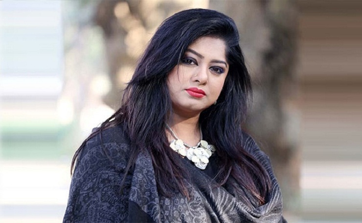 এ কি প্রতারণা চলছে মৌসুমীর নামে 