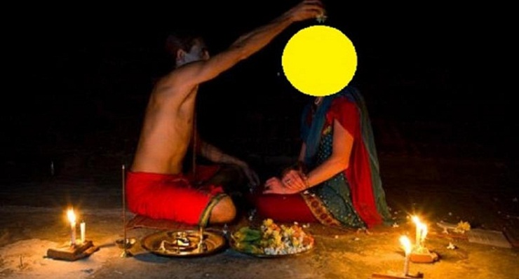 তান্ত্রিকের কাছে যৌন হয়রানি হলো স্ত্রী