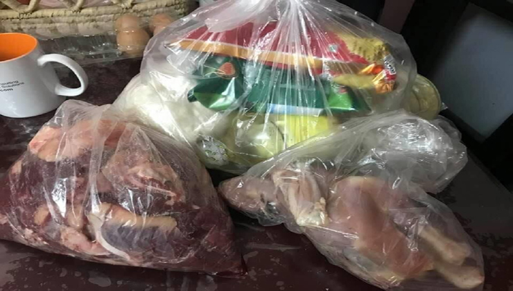 ভাড়াটিয়ার বাসায় ঈদ উপহার পাঠালেন বাড়িওয়ালা
