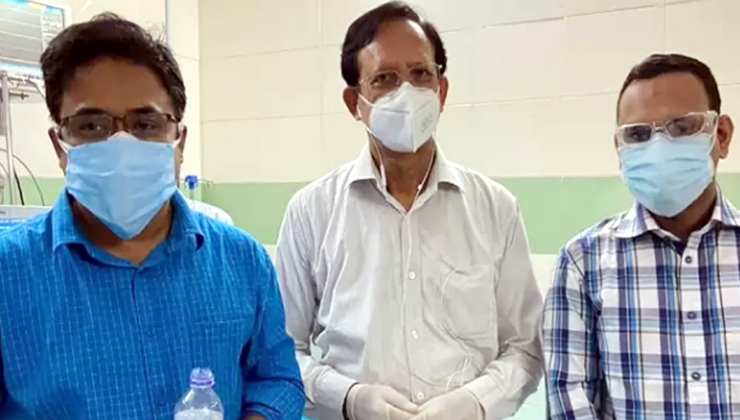 দেশে প্রথম প্লাজমা দিলেন দুই চিকিৎসক