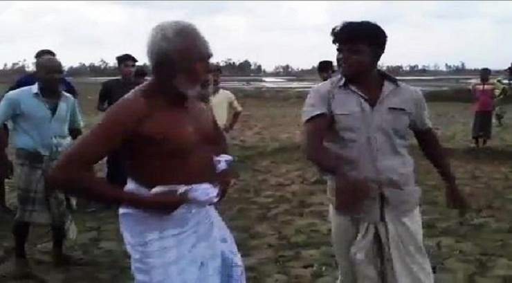 বৃদ্ধকে বিবস্ত্র করে পেটালেন যুবলীগ নেতা