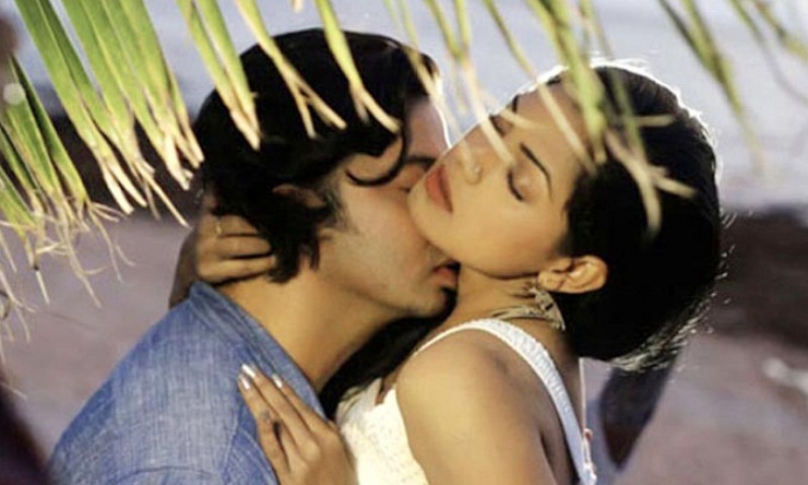 চলচ্চিত্রের অন্তরঙ্গ দৃশ্যে বাধা নেই