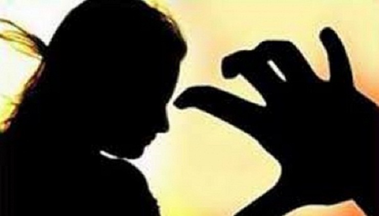 নারী কর্মীকে যৌন হয়রানি, চিকিৎসক গ্রেপ্তার