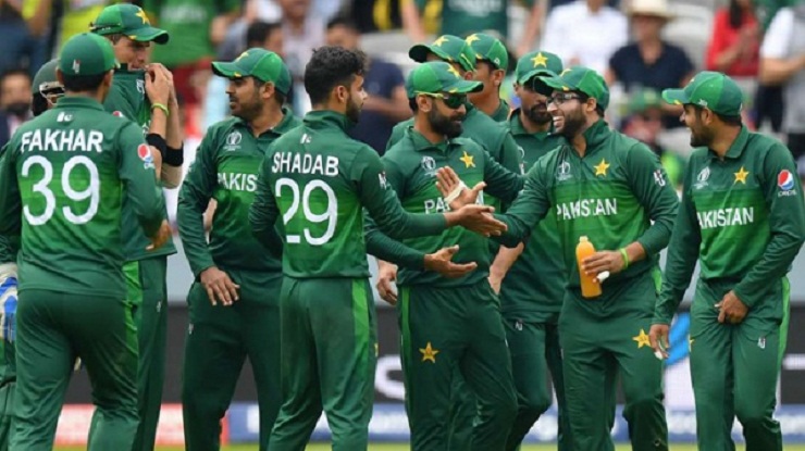 চমক রেখেই পাকিস্তানের দল ঘোষণা