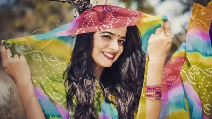 লকডাউনে কাজ নেই, হতাশায় আত্মহত্যা করলেন অভিনেত্রী
