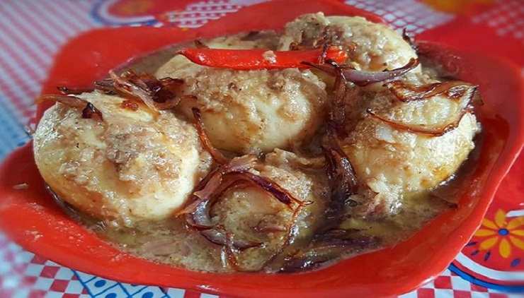 জিভে জল আনা ডিমের কোরমা