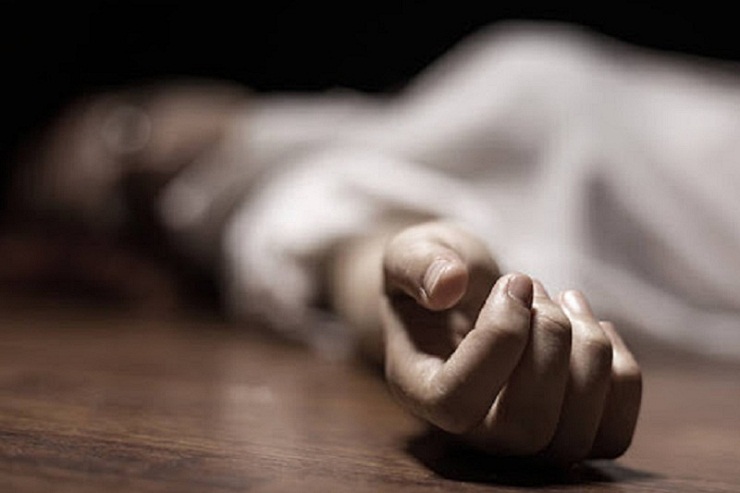 ৩০০ ফিটে ঝোপ থেকে তরুণীর মরদেহ উদ্ধার