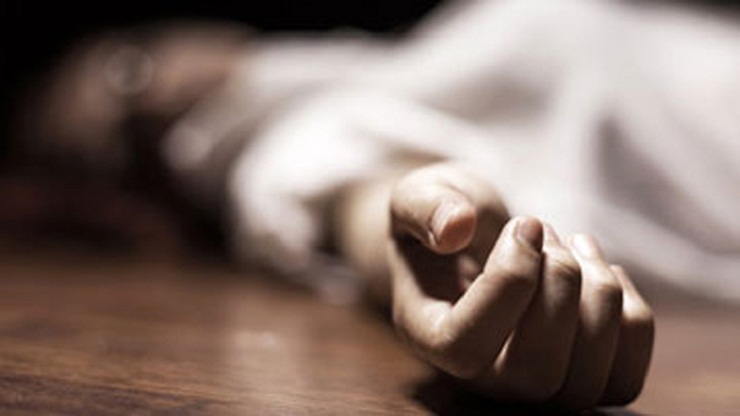 স্বামী-সন্তানকে ঘুম পাড়িয়ে ১৭ তলা থেকে ঝাঁপ গৃহবধূর