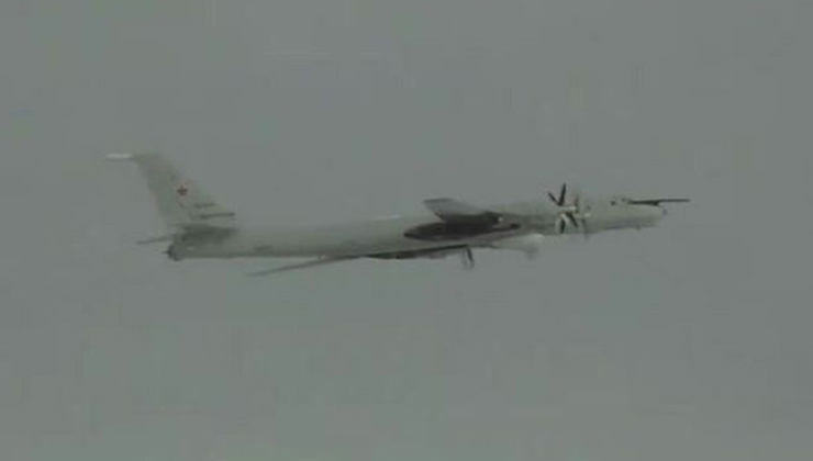আলাস্কার কাছে রাশিয়ার যুদ্ধবিমানকে ধাওয়া যুক্তরাষ্ট্রের