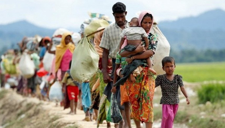 রাখাইনে ফের ‘ক্লিয়ারেন্স অপারেশনের’ পরিকল্পনা, পালাচ্ছে মানুষ