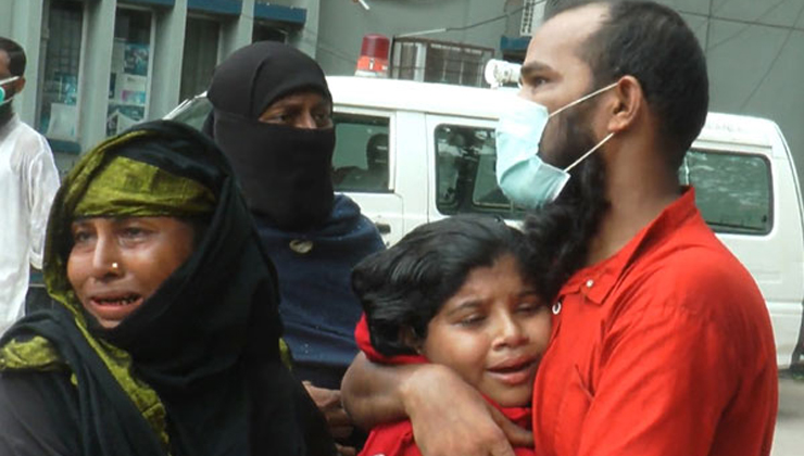 স্ত্রীকে উত্যক্ত, শত শত মানুষের সামনে ছুরিকাঘাতে যুবক খুন!