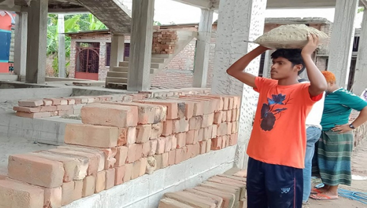 জিপিএ ৫ পেয়েও রাজমিস্ত্রির কাজে, লেখাপড়া অনিশ্চিত 