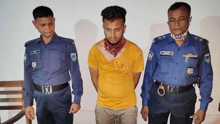 স্ত্রীকে উত্যক্ত করায় ছুরি মেরে হত্যার দায় স্বীকার