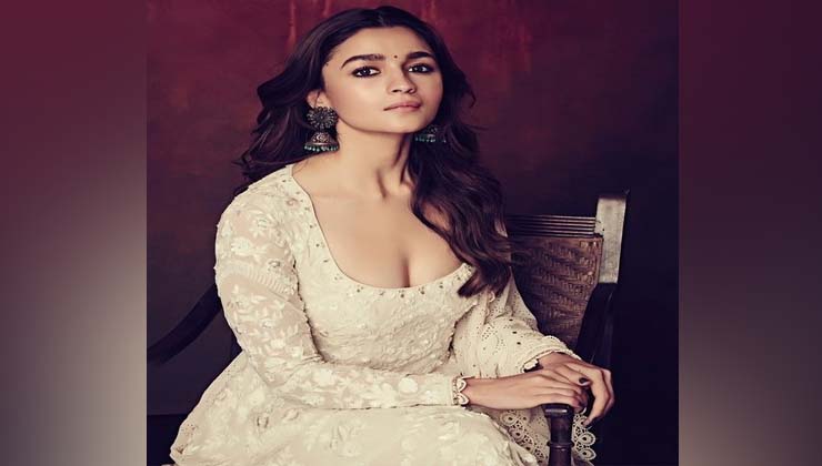 আলিয়াকে ক্রমাগত ধর্ষণের হুমকি 