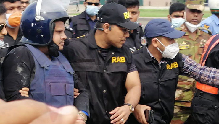 র‍্যাব সদর দফতরে সাহেদ