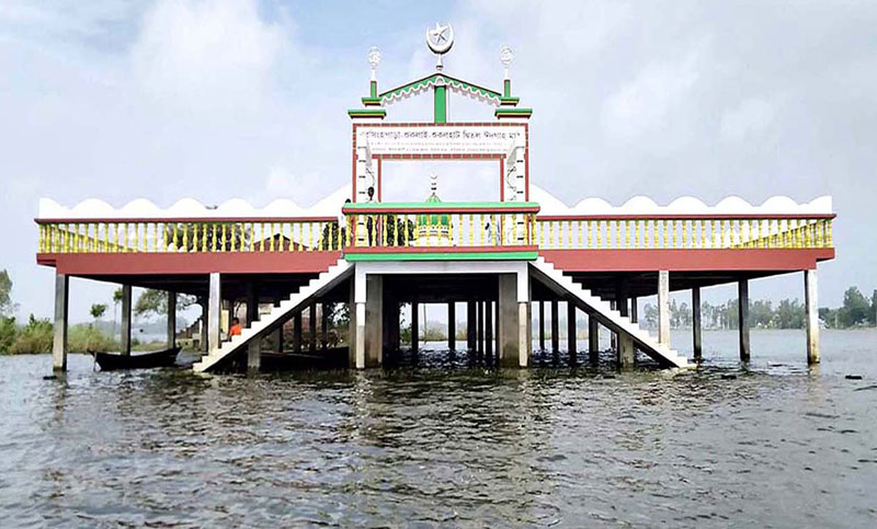 ভাসমান ঈদগাহ