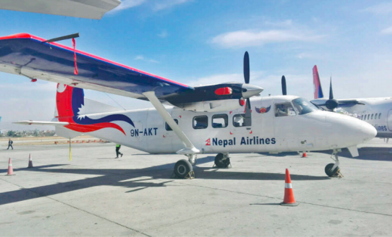 চীনা বিমান কিনে ধরা নেপাল