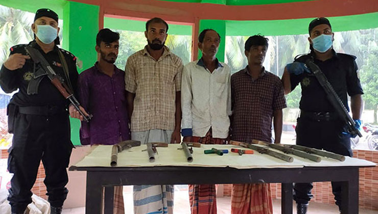 হাতিয়ায় বন্দুকুযদ্ধে জলদস্যু বাহার বাহিনীর প্রধান নিহত