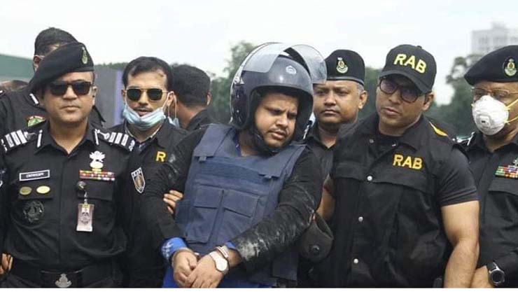 টাকা উপার্জন করা নেশা হয়ে দাড়িয়ে ছিল সাহেদের