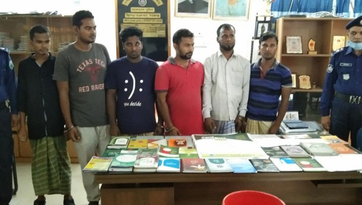সিরাজগঞ্জে ককটেলসহ শিবিরের ৬ নেতাকর্মী আটক